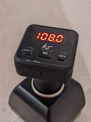 KitSound MyFM2 Bluetooth in-car wireless to FM 2 transmitter adapter converter - Picture 7 of 8