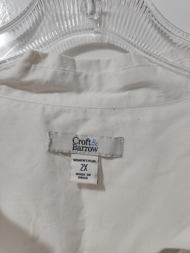 Croft & Barrow Women's White 3/4 Sleeve Eyelet Classic Button Up Shirt Size 2X - Picture 2 of 3