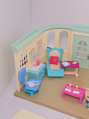 Calico Critters Village Clinic Stocked Dentist Doctor Critter Toddler Play - Picture 10 of 22