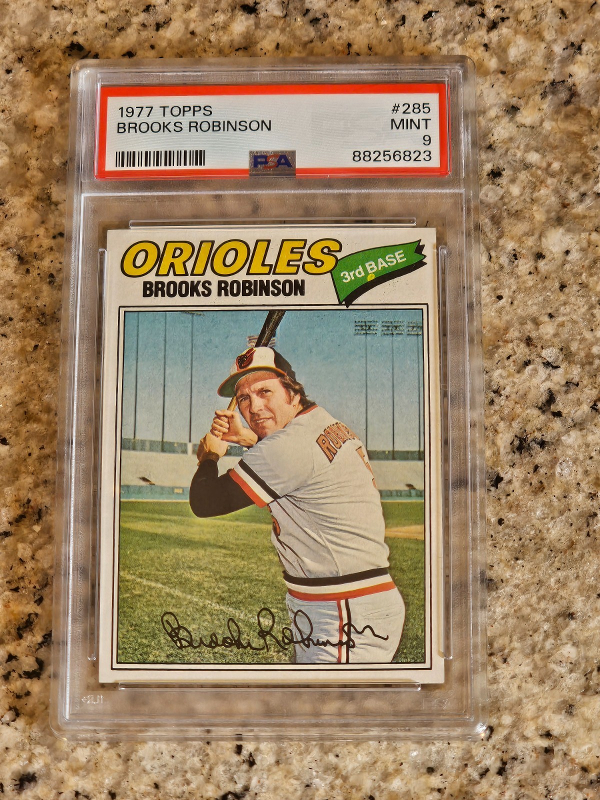 1977 TOPPS #285 BROOKS ROBINSON ORIOLES HOF PSA 9