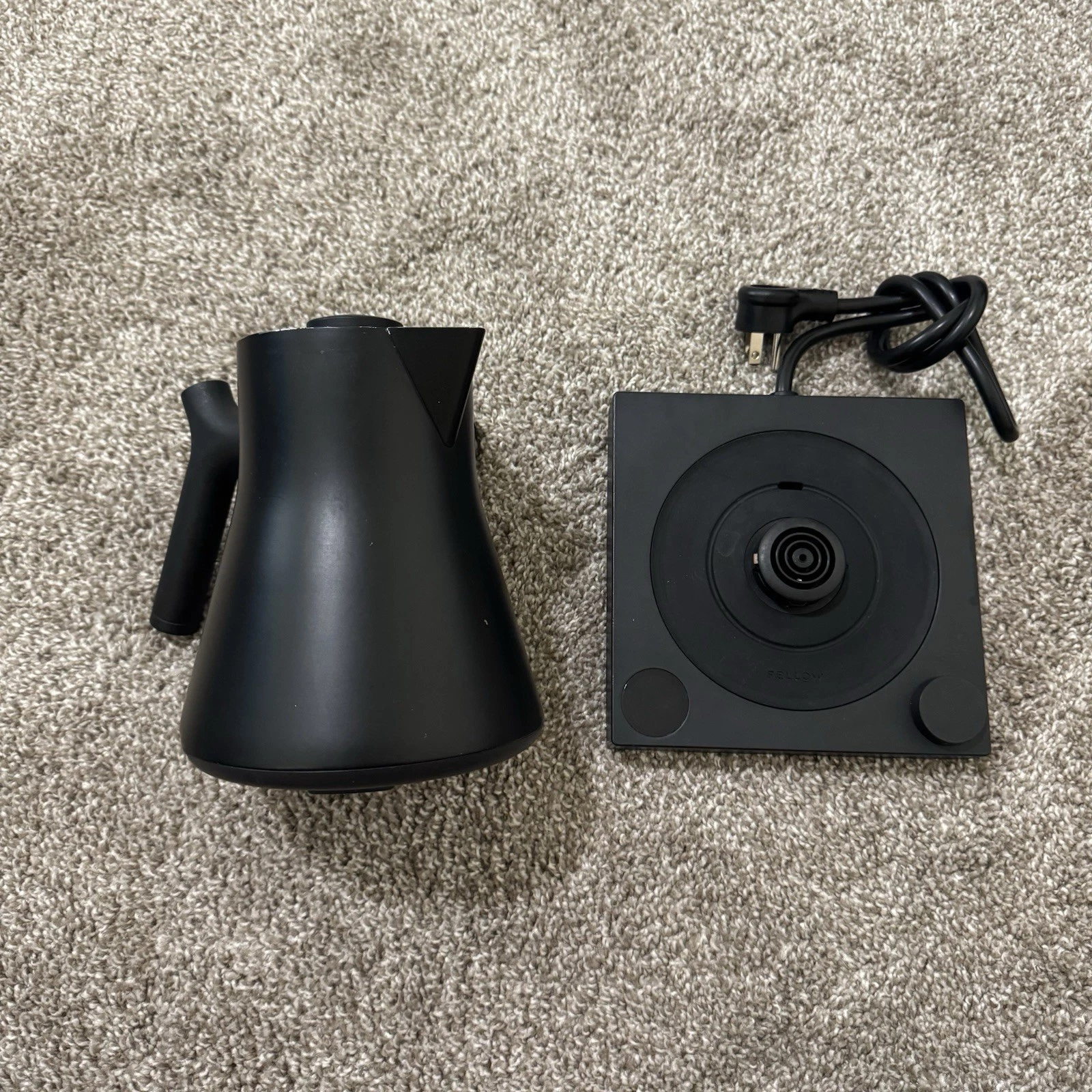 Fellow Corvo EKG Electric Kettle - Black RR01AA1A