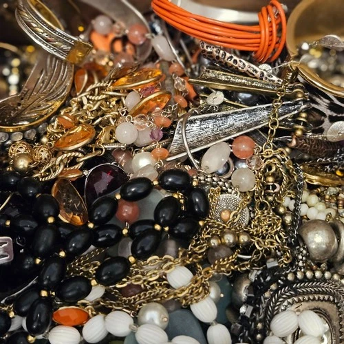 18 Pound Vintage & Modern Costume Jewelry Mixed Craft Lot