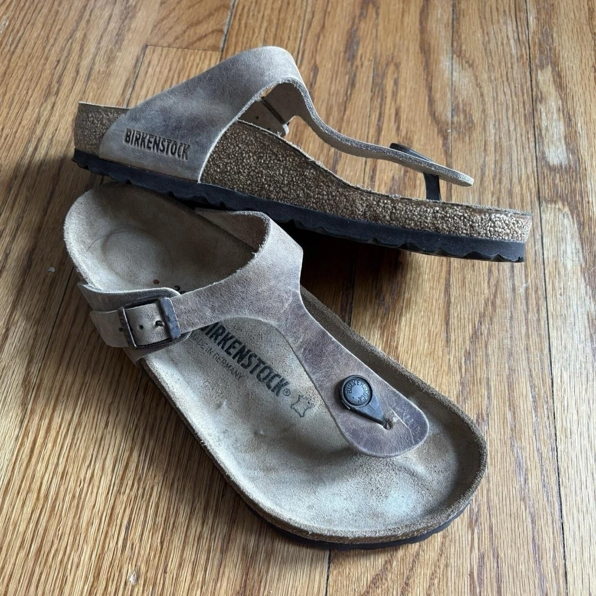 Birkenstock Men\'s Giseh Sandals in Light Gray Birkenstock Gizeh Essentials Sandal Metallic Anthracite EVA  main image 3