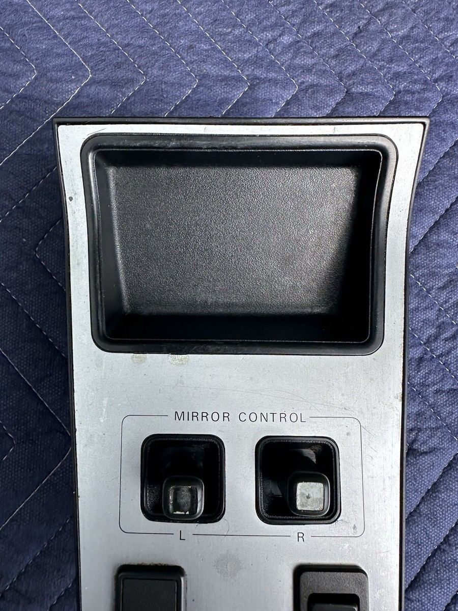 84-89 NISSAN 300ZX Z31 CENTER CONSOLE TRIM PANEL/SWITCHES/MIRROR