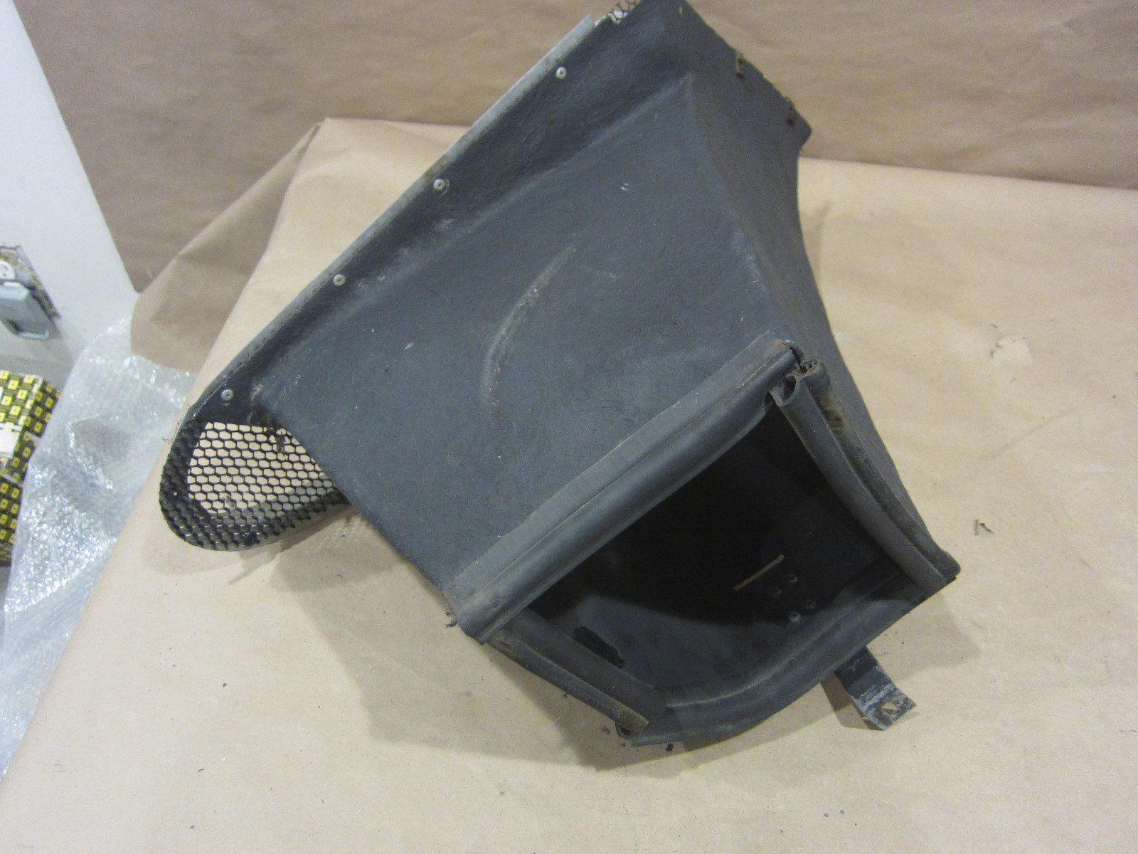 Ferrari Mondial 3.2 QV - LH Air Intake - P/N 61862900