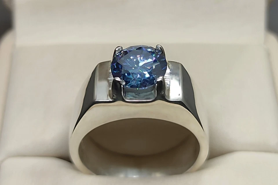 Round Cut 2 Ct Deep Blue Moissanite Diamond 925 Sterling Silver Mens Plain Ring - Image 3 of 4