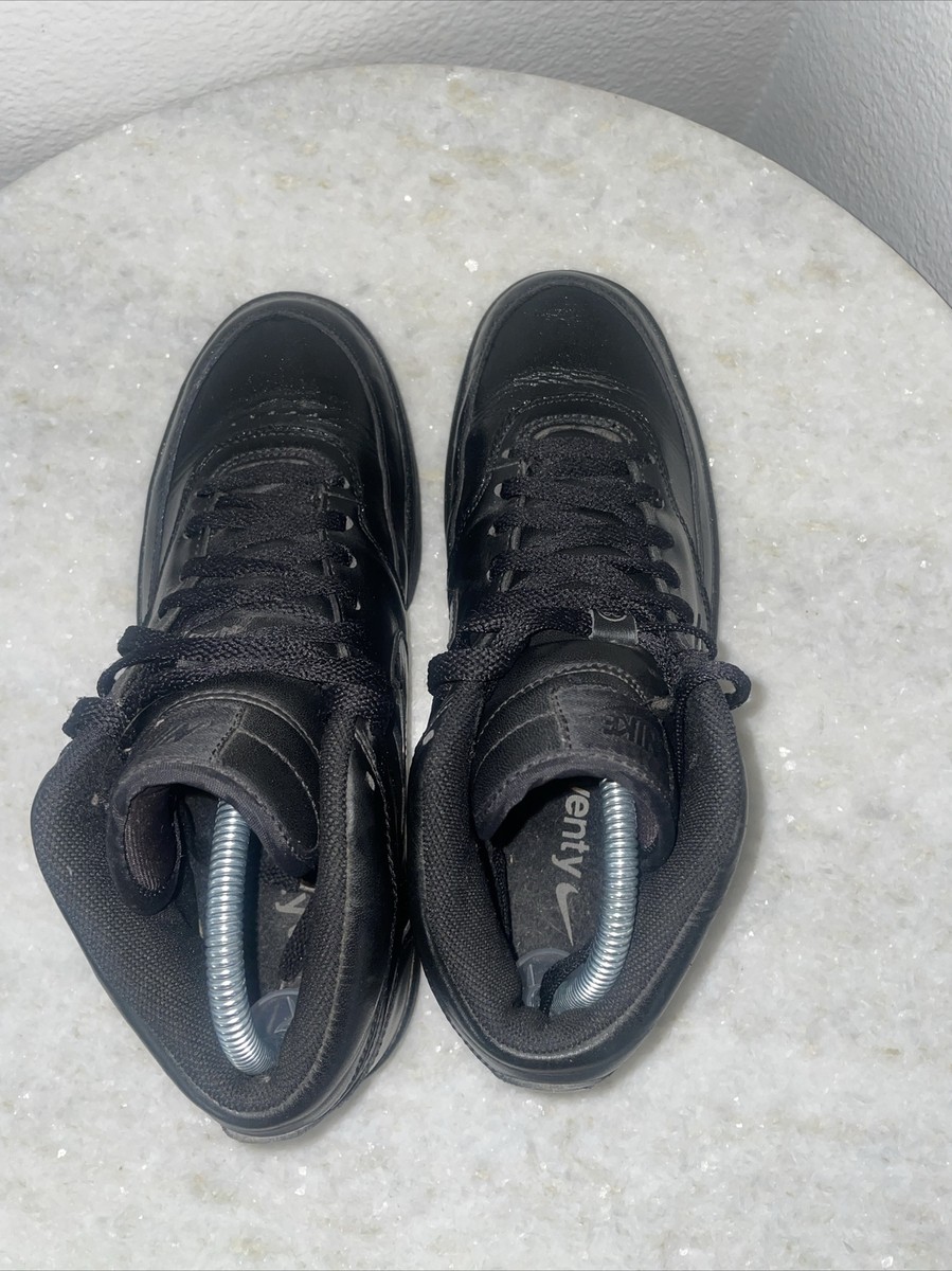 Nike Fleet Center 20 Twenty Men's Size 8 Black Sneakers Shoes