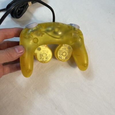 Manette De Combat Pokémon Pikachu Hori Pour Wii U - Très Bon état - Jaune