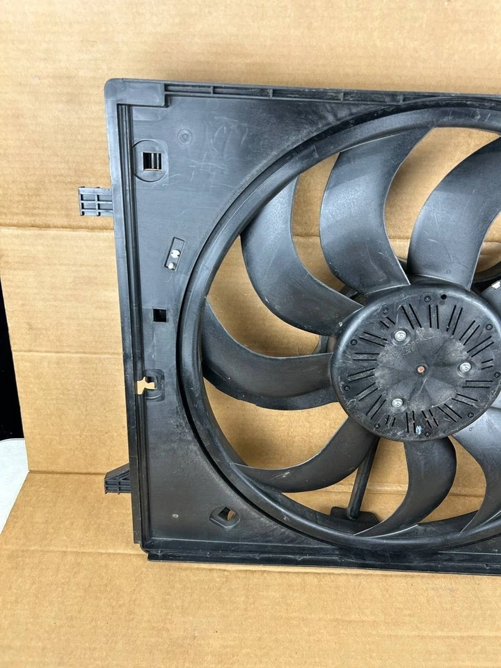 Ventilador de refrigeración del radiador Maserati Ghibli Quattroporte 2014-2020 cubierta hoja fabricante original Foto 3 de 4