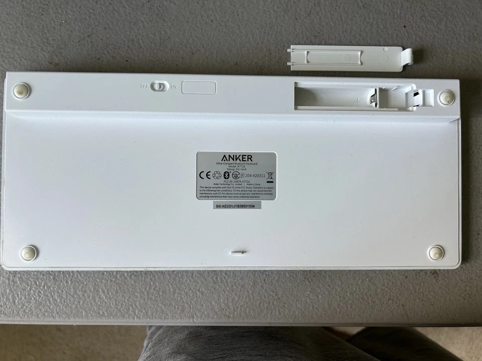 Anker A7726 белая ультракомпактная тонкая профильная беспроводная Bluetooth-клавиатура - Изображение 3 из 4