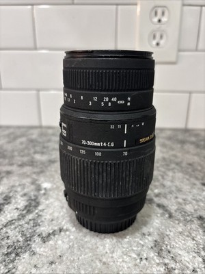 Sigma DG 70-300mm 1:4-5.6 Macro Lens MADE IN JAPAN