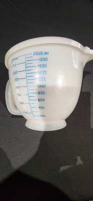VTG Tupperware Mix-N-Stor 2 Qt 8 Cup Measuring Bowl Red/Blue 500-9 With Lid USA