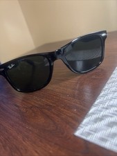 Ray-Ban RB2140 Wayfarer Classic Sunglasses Unisex