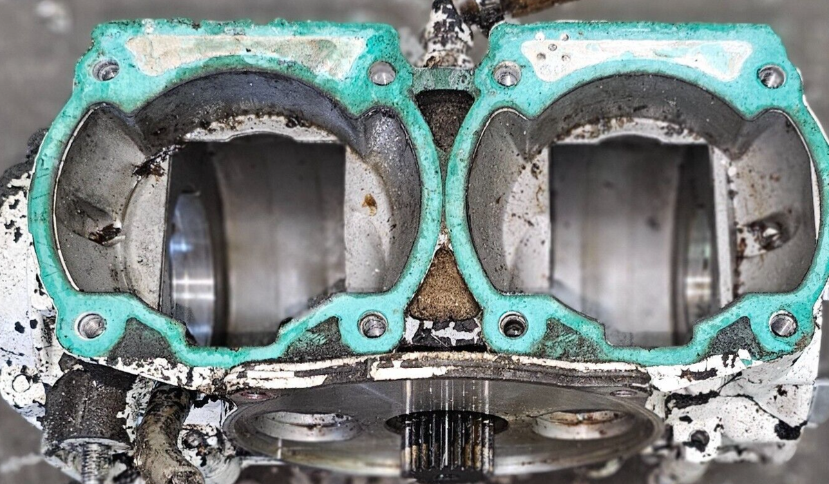 Sea Doo SeaDoo 717 720 crank case crankcase engine block Sea Doo SeaDoo 717 720 crank case crankcase engine block