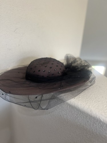 Sombrero Whittall & Shon Fieltro 100% Lana Marrón Red Detalle Secuencia Hecho en EE. UU. - Imagen 5 de 15
