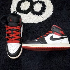 Imagen de Nike Air Jordan “some Scratches And A Little Bit Of Damage On The Back And Sides