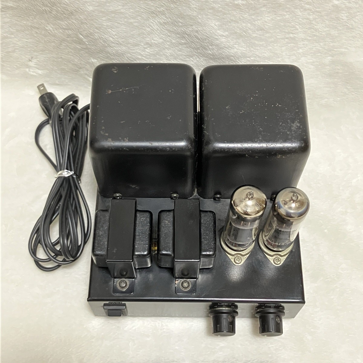 真空管アンプ　ELEKIT TU-894 ELEKIT TU-894 Small Vacuum Tube Stereo Mini Amplifier 8Ω