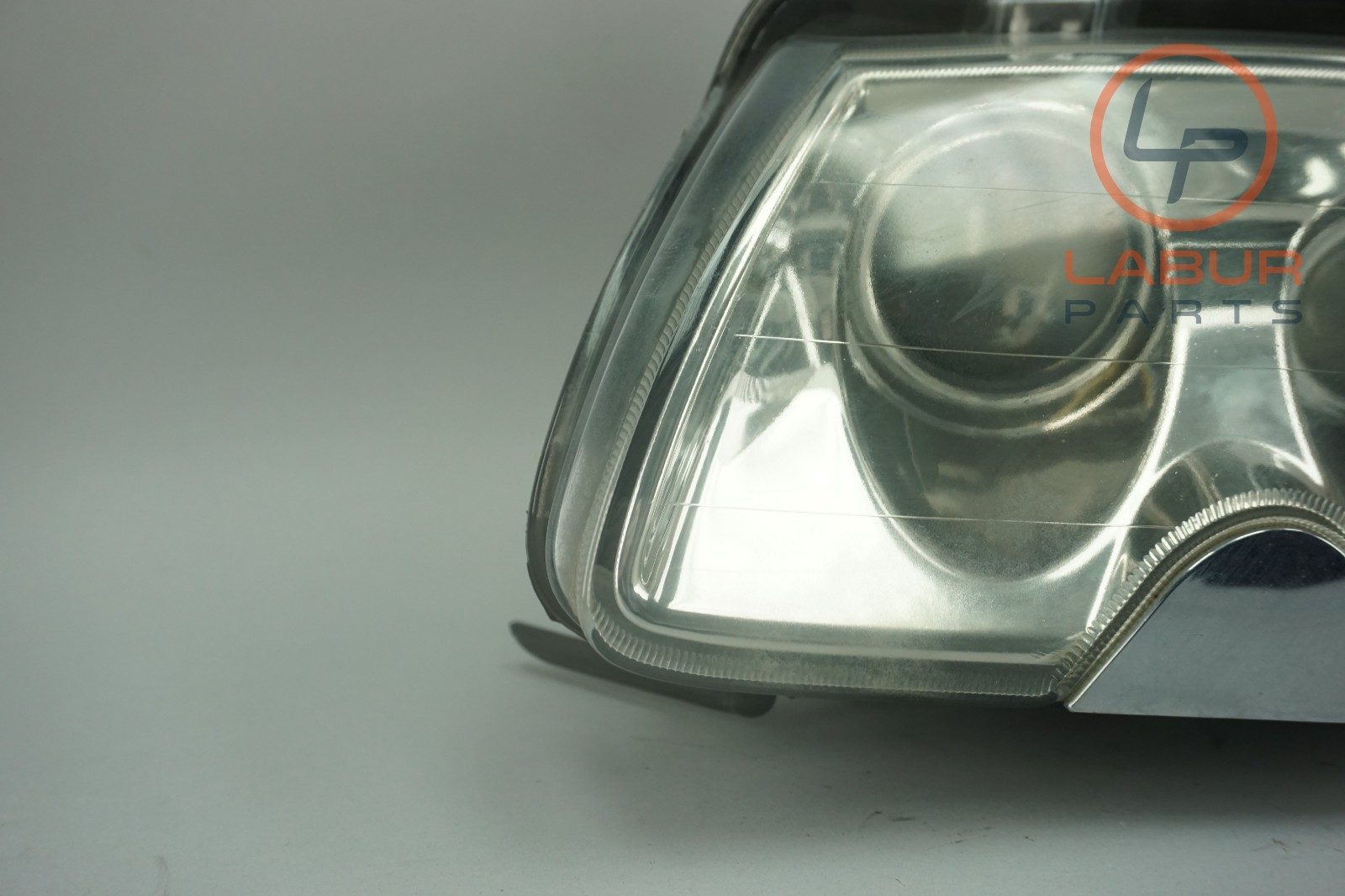 M139 03-08 Maserati Quattroporte Front Left Side Bi Xenon Headlight TESTED H1148