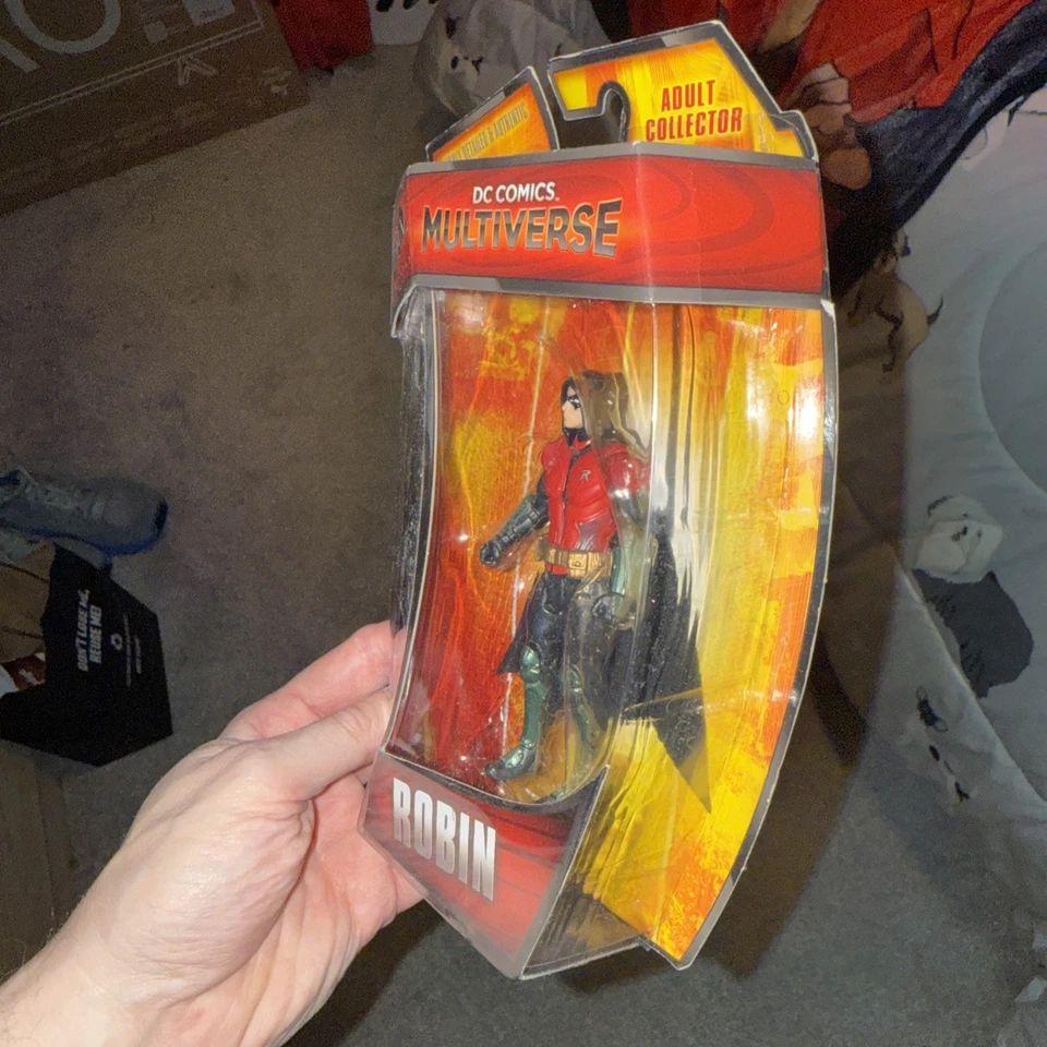 Mattel DC Comics Multiverse Batman Arkham Knight Robin 3.75"  Figure New in box! - Image 2 of 3