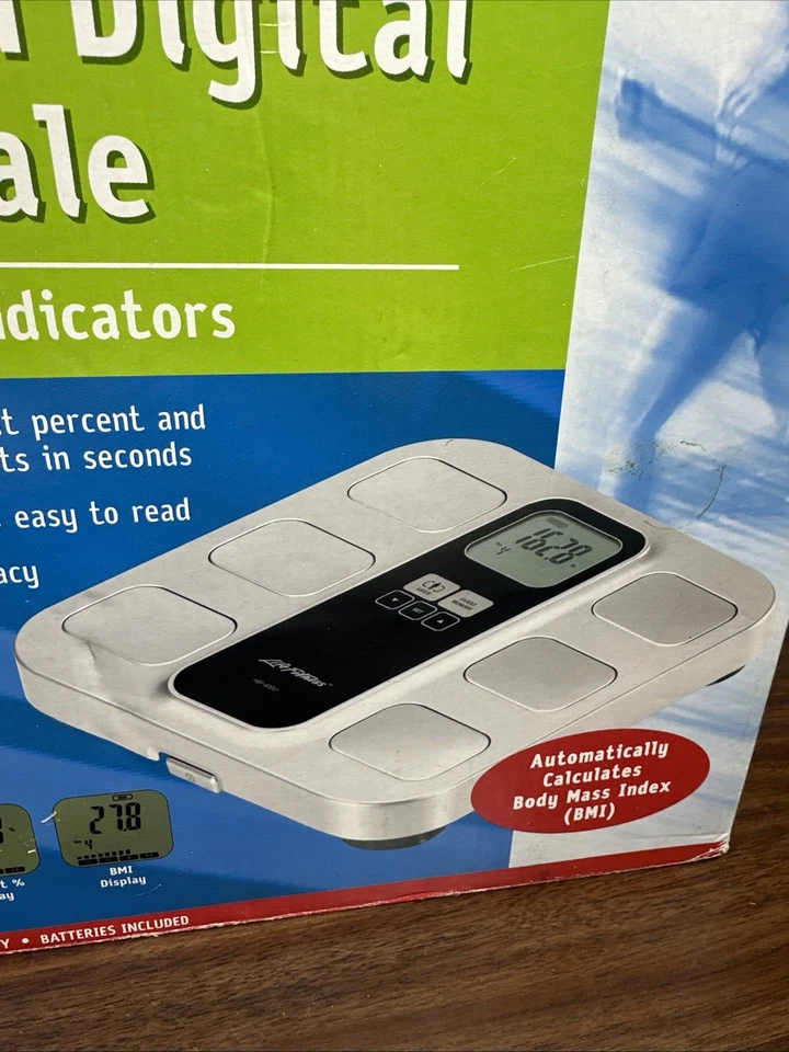 Monitor Life Fitness HBF-400 escala digital IMC perda de gordura corporal prata novo na caixa - Imagem 2 de 4