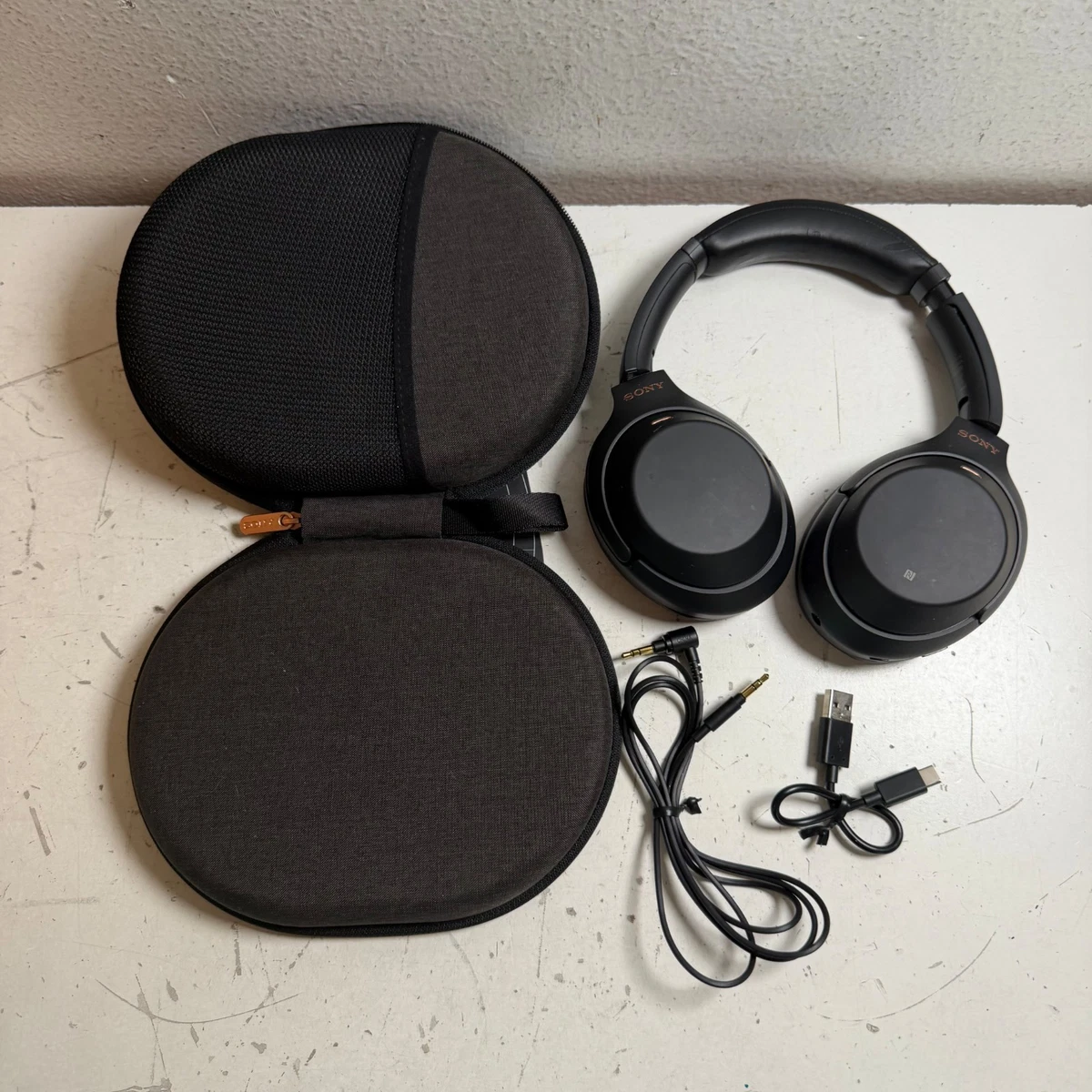 Sony WH-1000XM3 Black Headphones for Sale | Shop New & Used