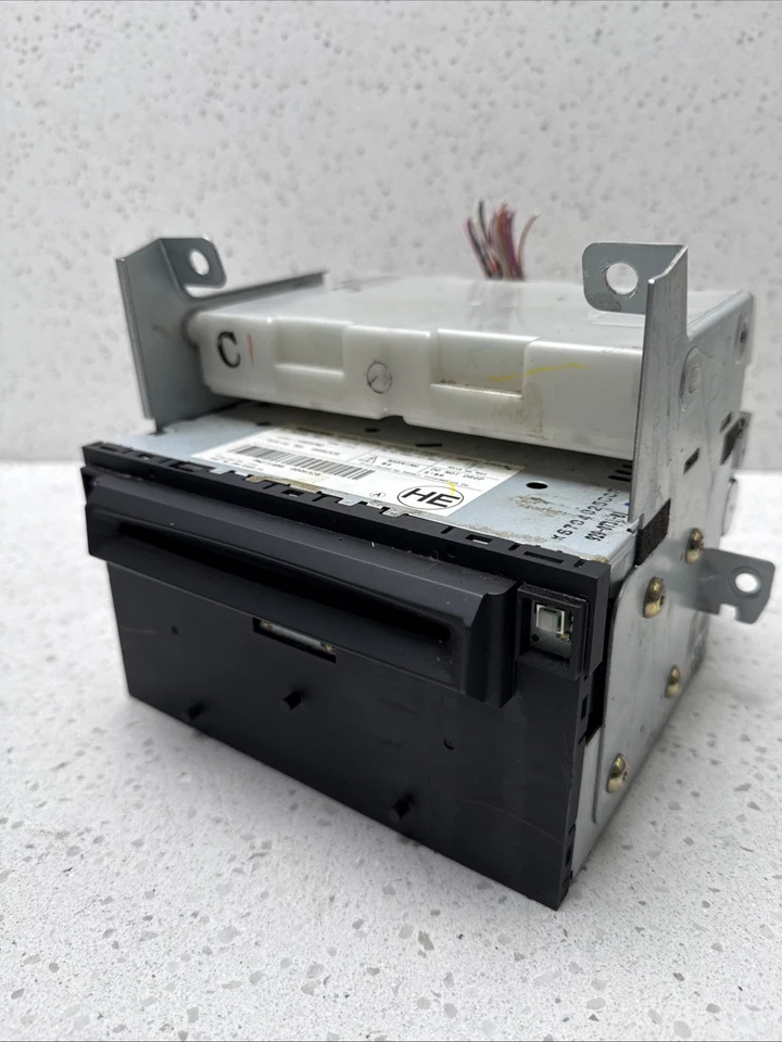 Infiniti M35 2006-2007 3,5 L sedán AM FM REPRODUCTOR DE CD CAMBIADOR DE RADIO DISCO DE AUDIO Foto 3 de 4