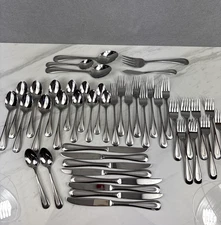 44 Piece Oneida Stainless Satin Sand Dune 8 Serving*  Set + Serving Pieces READ