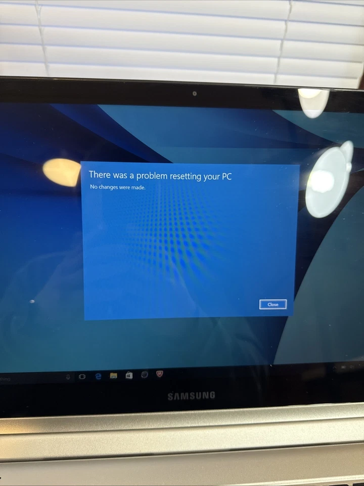 Samsung Notbook 7 Spin NP740U5L LCD 15.6 Inch Laptop - SOLD AS IS / PLEASE READ! - Image 2 of 4