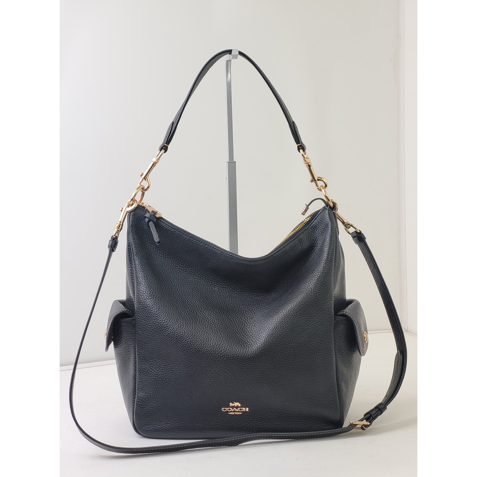 COACH Pennie Crossbody Shoulder Bag Black Pebbled Leather Gold Hardware EUC