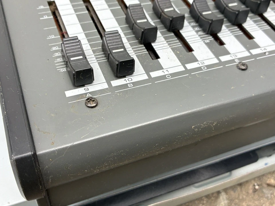 Fostex VF160 Digital Multitrack Recorder - Junk / Untested / Parts Only - Image 3 of 4