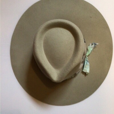 NEW ! RARE Wyeth feathered rancher hat s-l400.jpg main image 3