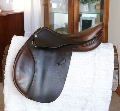 17'' R Pessoa XCH Saddle Rodrigo English Hunter/Jumper Adjustable Tree