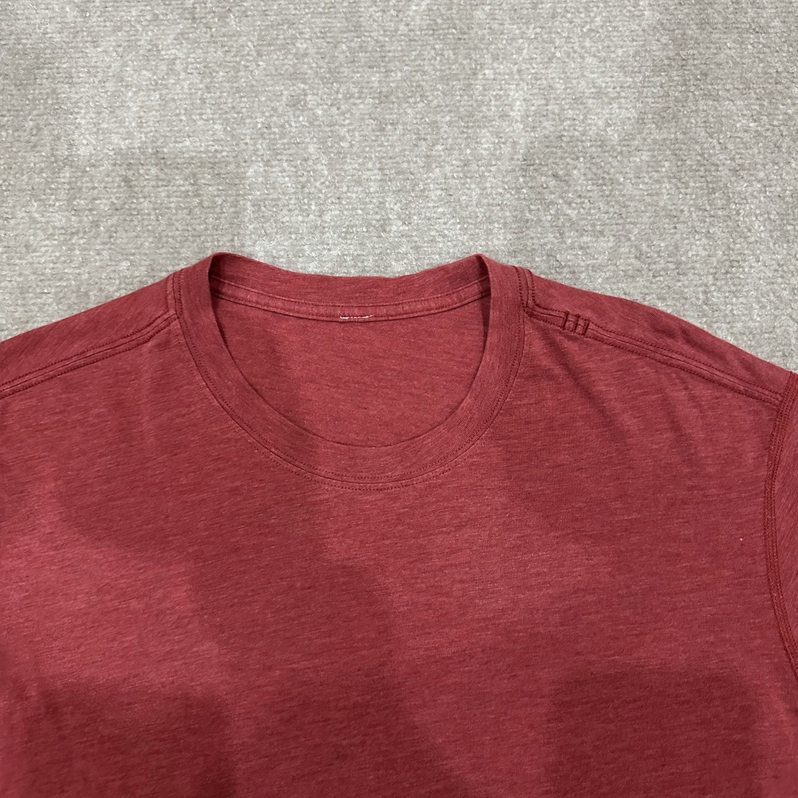 Lululemon Men's Medium Red 5 Year Basic Short Sle… - image 3