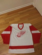 Ultimate Detroit Red Wings Collector and Super Fan Gift Guide 54