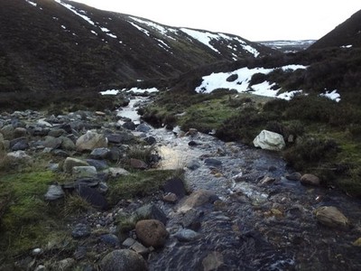 Foto A2 Brand of Little Fergie oberhalb des Flusses Avon bei Tomintoul c2014
