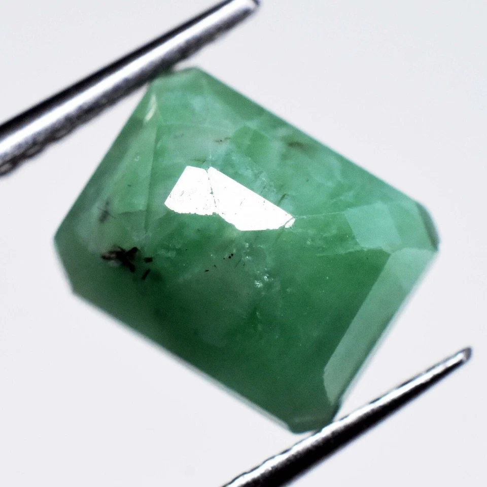 1.70ct 7.97x6.3mm Radiant Natural Zambian Green Emerald Loose Gemstone - Image 3 of 4