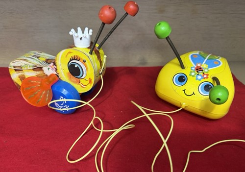 Vintage Fisher Price Queen Buzzy Bee 444 Butterfly 628 Pull Toy Lot 1974 USA