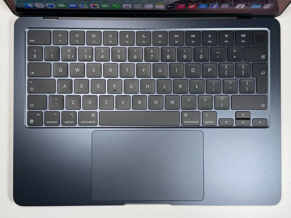 Apple MacBook Air 13.6" M3 2024 Midnight 512GB SSD, 24GB RAM, New/Unused, 1Y WTY - Image 4 of 4