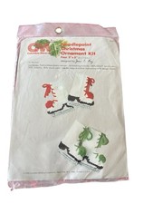 1978 COLUMBIA MINERVA NEEDLEPOINT CHRISTMAS ORNAMENT KIT