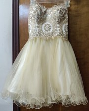 Star Box Gold Formal Gold Lace Ruffle Dress Size M