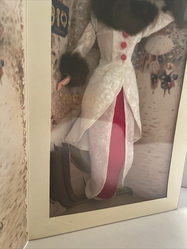 1995 HALLMARK HOLIDAY MEMORY BARBIE DOLL SPECIAL EDITION - Picture 8 of 16