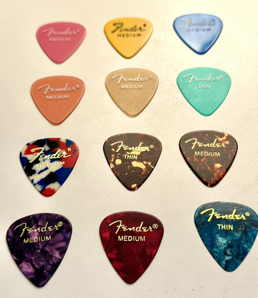 Fender 351 Premium Celluloid Guitar Picks 12 Variety Pack (Thin and Med)