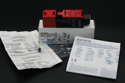 One (1) Telemecanique Sensors XCSPA793 Safety Limit Switch 1/2'' NPT France NEW