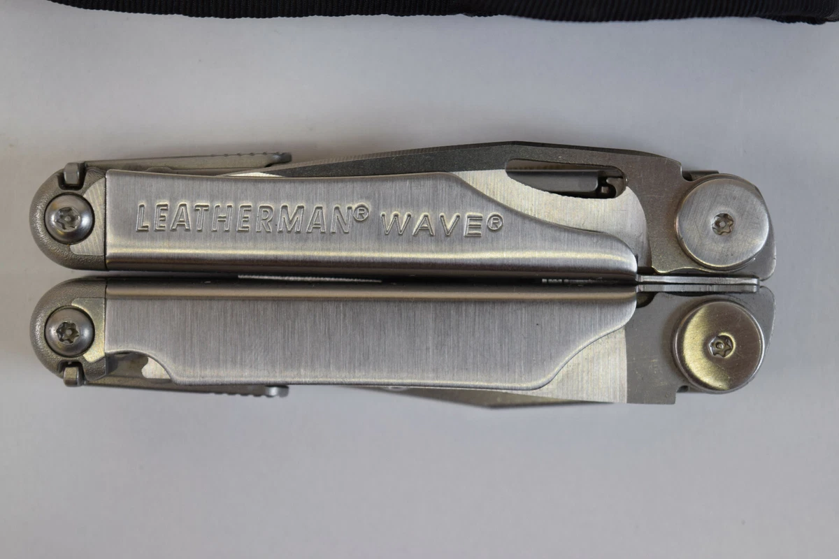 Leatherman Wave Multi Tool Pocket Knife Pliers