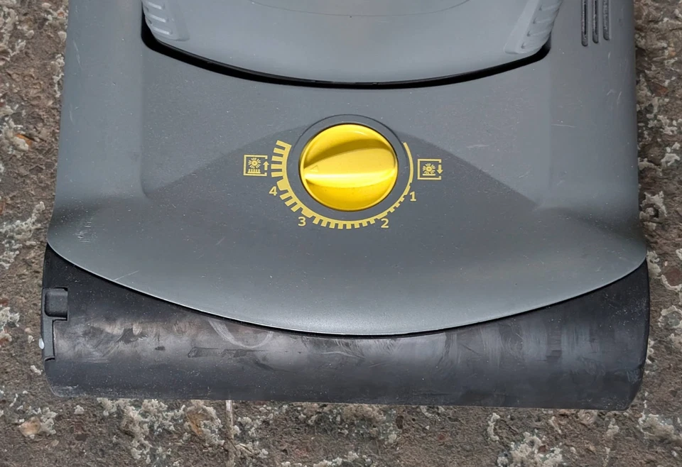 Karcher CV30/1 Professional Industrial Upright Vacuum Cleaner USED - Image 4 of 4