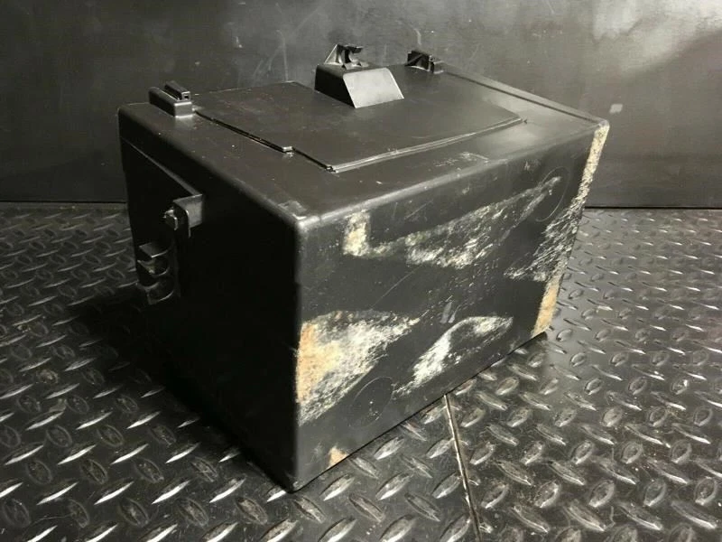 Honda Odyssey 2000 bandeja/caja de batería Foto 3 de 3