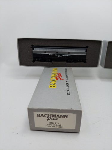 HO BACHMANN PLUS 31220 F7A F7B NEW YORK CENTRAL 1873 2457 probado - ambos alimentados - Imagen 3 de 23