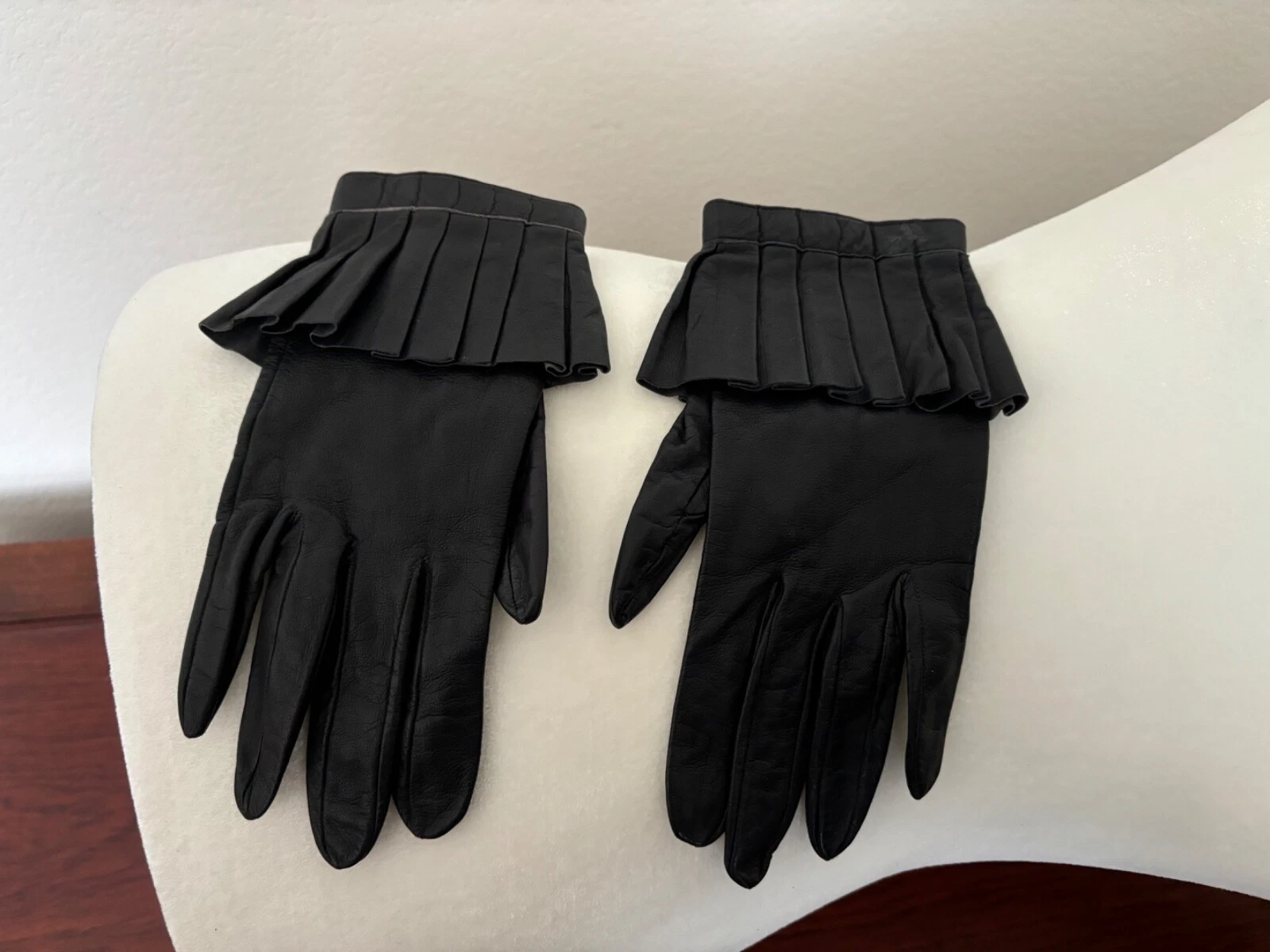 LAVABRE CADET ~ Black Ladies Lambskin & Silk LUXURY Gloves ~Size 7 1/2 ~FRANCE !