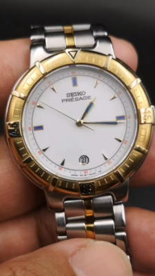 Vintage and Rare Seiko Presage Men Quartz Watch. 5E32-6A00