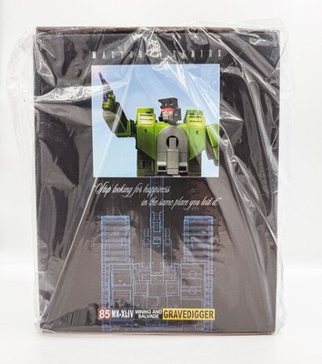 X-Transbots MX-44 Gravedigger - Transformers Masterpiece Scavenger